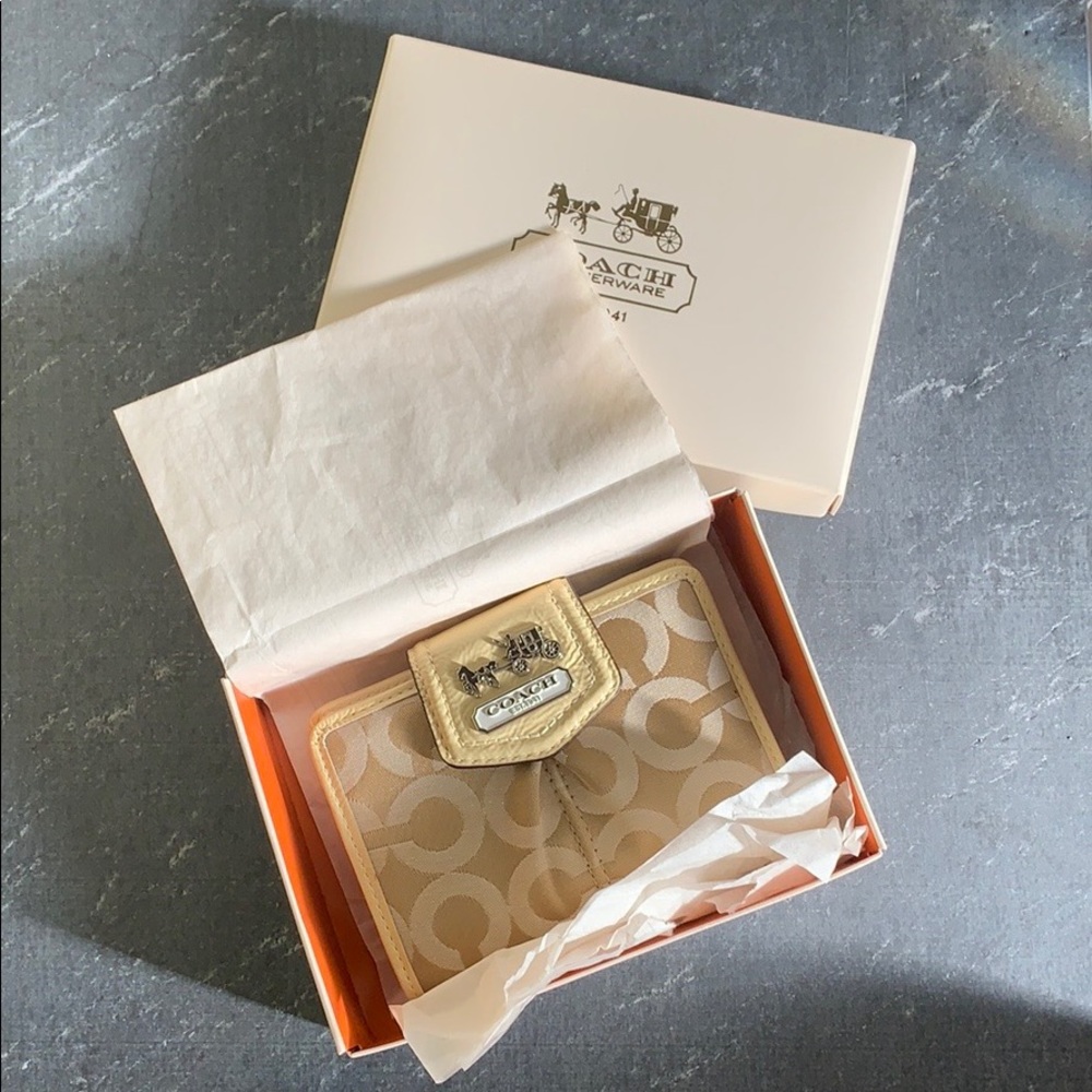 NWT Cream and Tan Coach Wallet